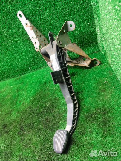 Педаль сцепления Volvo S40 II 1.6 2006