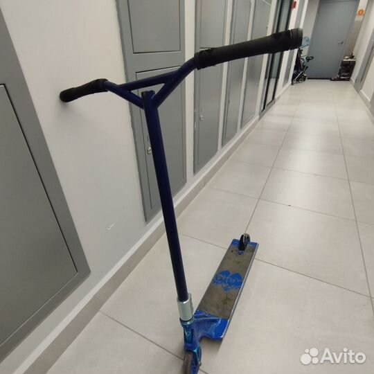 Трюковой самокат кастом+ детали в подарок