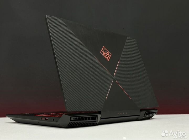 HP Omen 17.3 Core i7 GTX1050ti 16G озу SSD+HDD