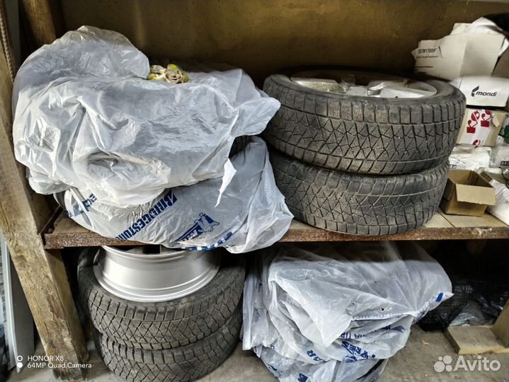 Bridgestone Blizzak DM-V2 225/55 R18 98T