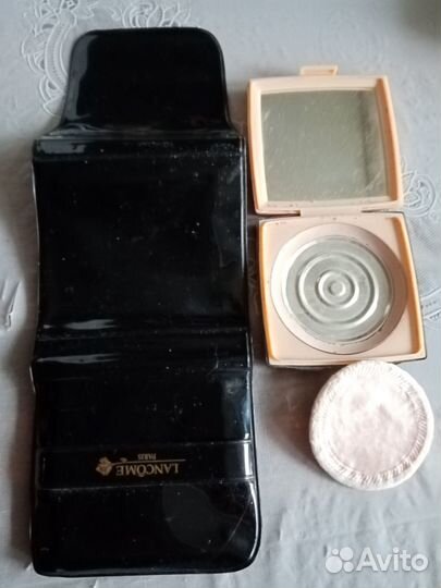 Пудренница 