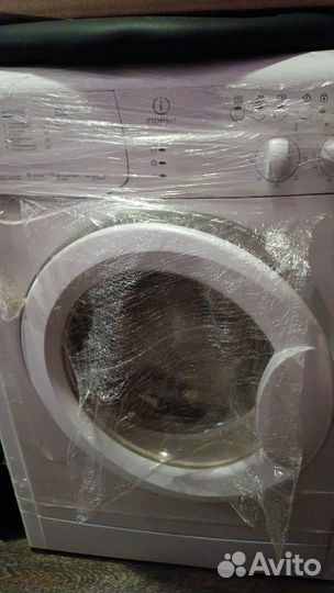 Стиральная машина indesit