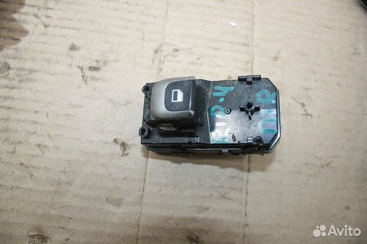 Кнопка стеклоподъемника KIA RIO 2017