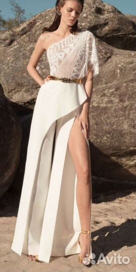 Швея-надомница