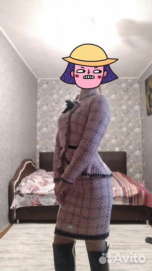 Костюм женскийтвидовый