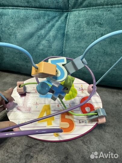 Игрушка развивающая новая в коробке