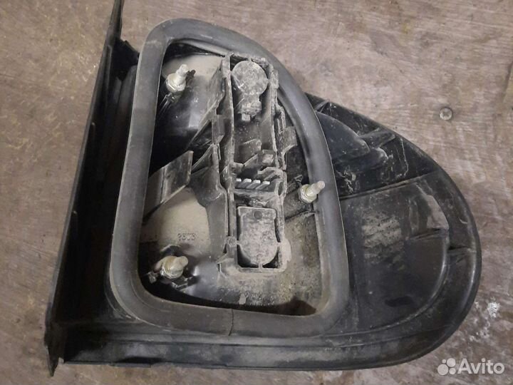 Фонарь задний левый Renault Laguna I (1993—2001)