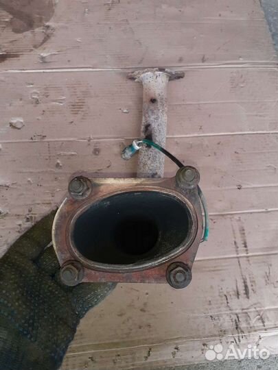 Приёмная труба передняя часть глушителя Форд Фокус