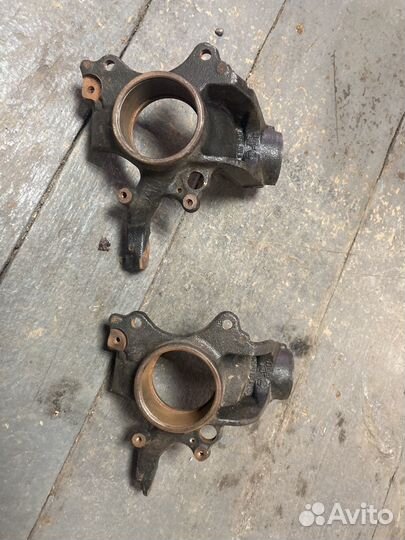 Поворотный кулак Oktavia/Golf/Bora/Seat