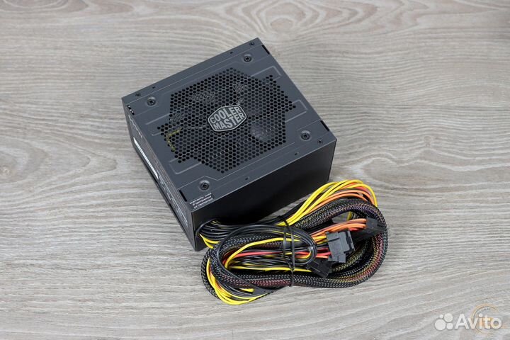 Блок питания Cooler Master Elite 400 v4. Новый