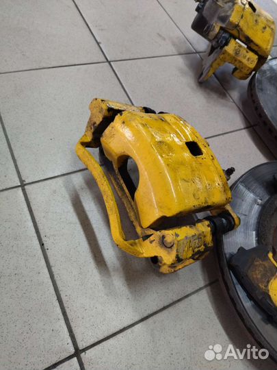 Комплект передних тормозов. Мазда 6 gh