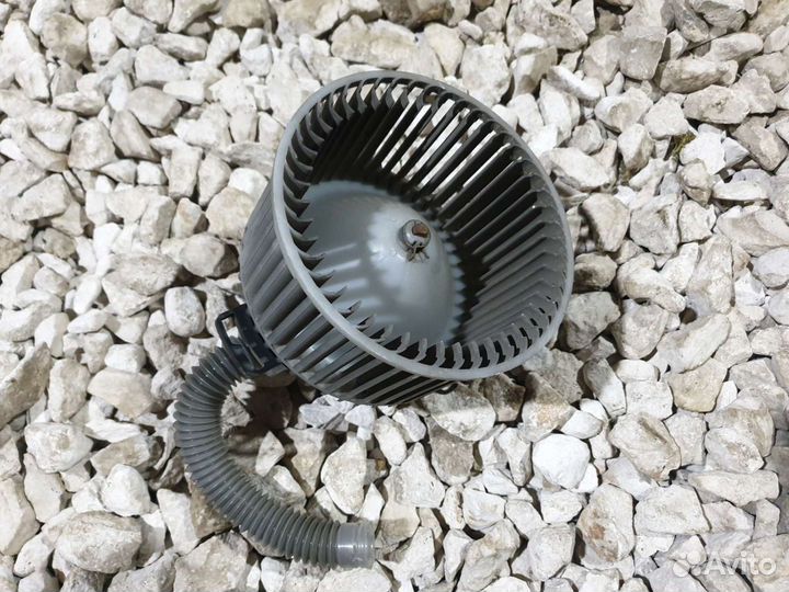 Моторчик печки Mazda 3 BL