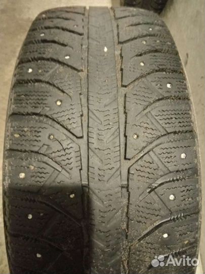 Bridgestone Ice Cruiser 5000 205/60 R16 92T