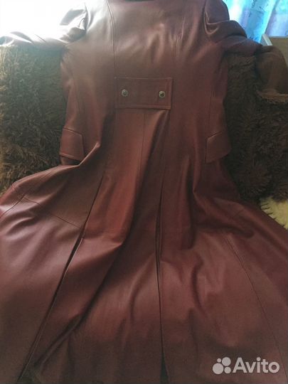 Кожаный плащ женский