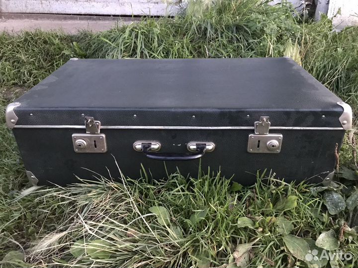 Чемодан старинный