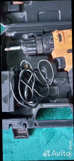 Шуруповерт вихрь да-12Л-2ка