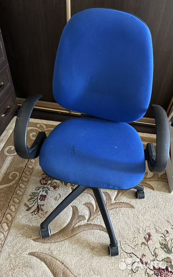 Компьютерное кресло