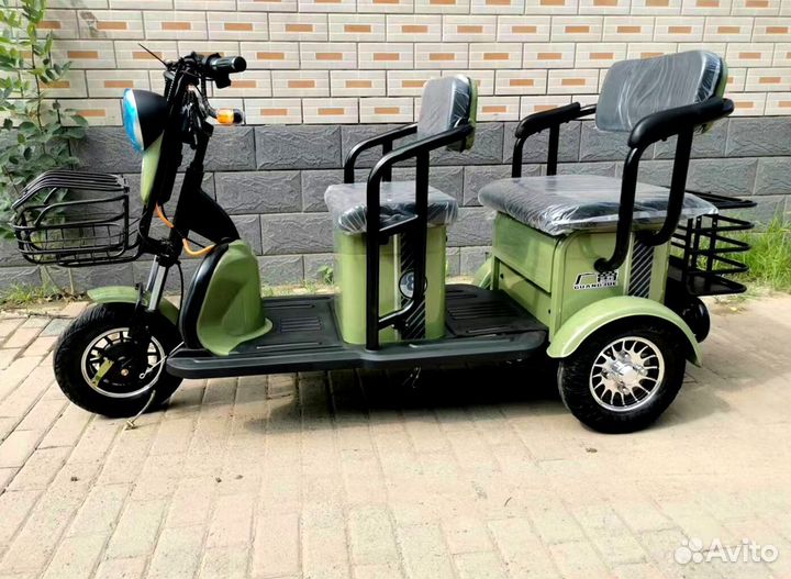 Трицикл двухместный новый