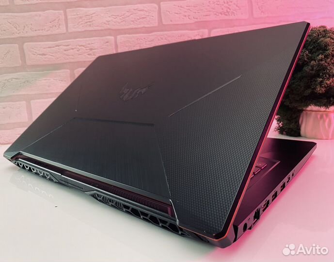 Игровой ноутбук Asus Tuf A17/Ryzen5-4600/GTX1650Ti