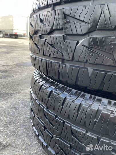 Bridgestone Dueler A/T 001 285/60 R18