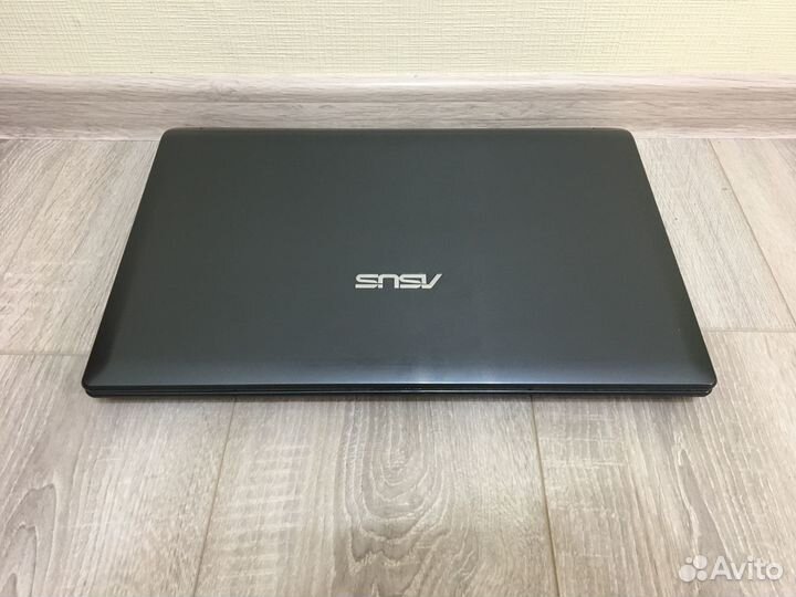 Ноутбук Asus 4 ядра/ 4 Гб/ SSD 256 Гб/ HD6720 2Гб