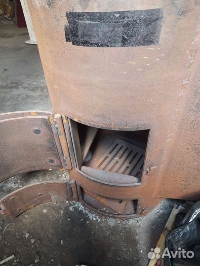 Печь для бани из трубы с баком