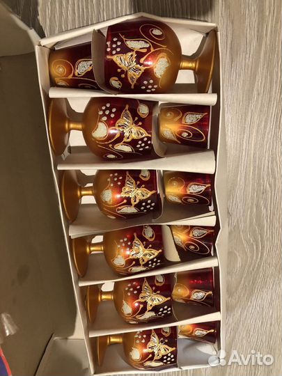 Новый набор бокалов и стопок