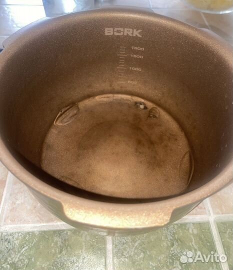 Чаша для мультиварки Bork U701 под восстановление