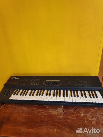Синтезатор yamaha SY85
