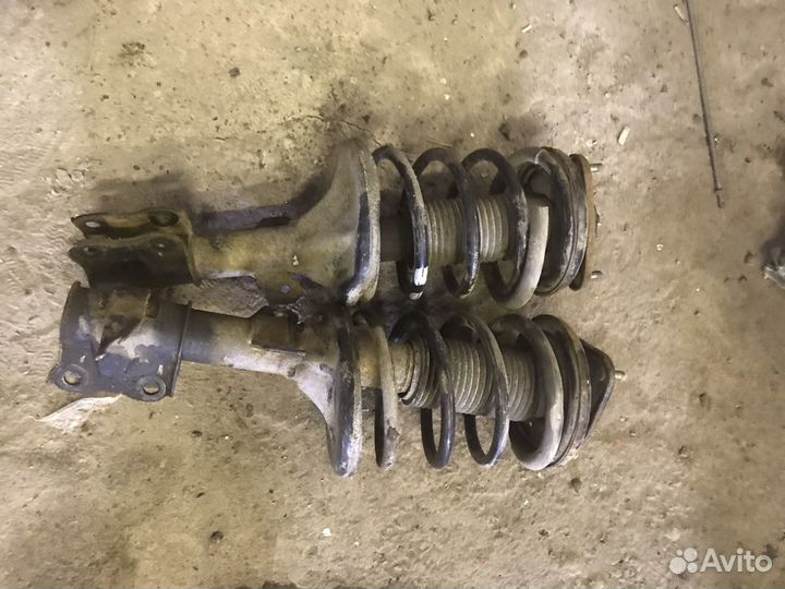 Асортизатор передний Chery M11