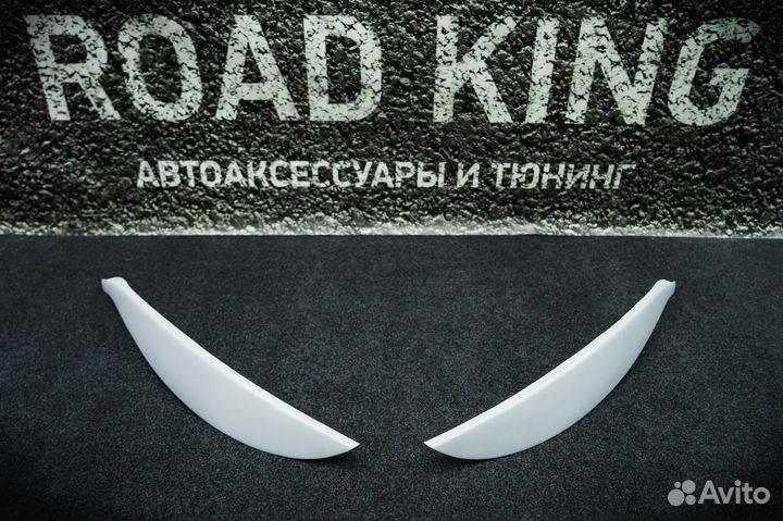 Реснички на фары Toyota Wish 2003-2009г