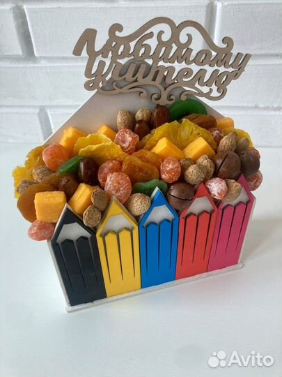 Подарок учителю из сухофруктов
