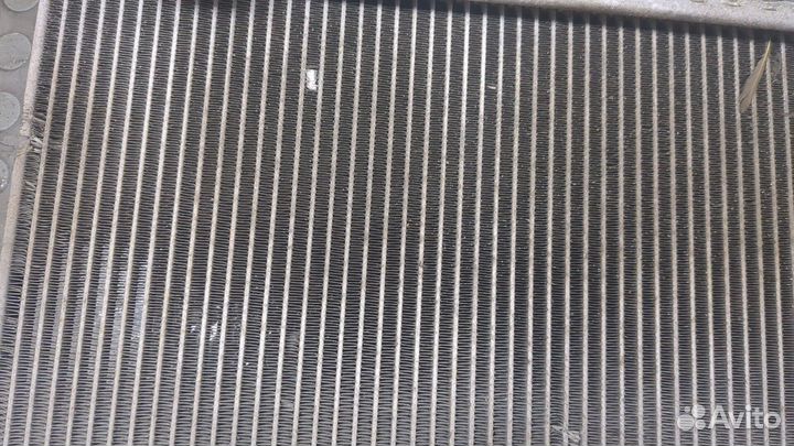 Радиатор охлаждения двигателя Ford Fiesta, 2009