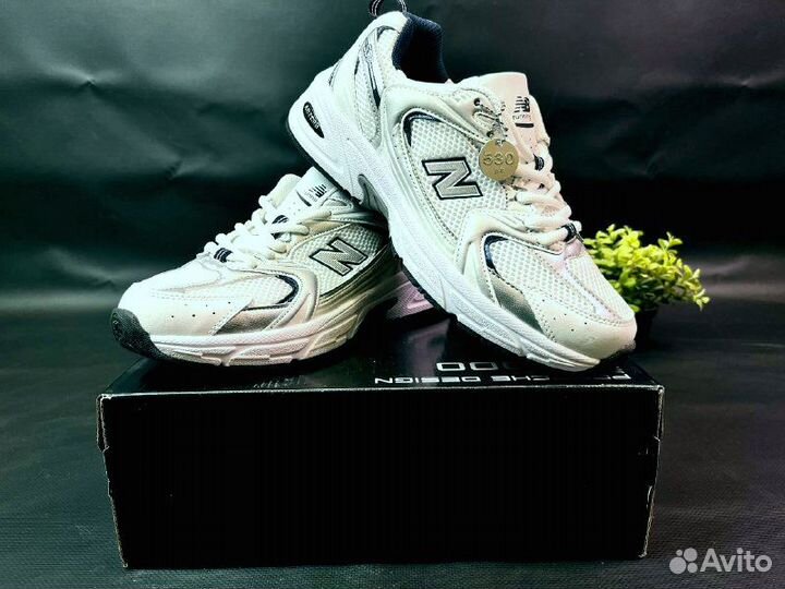 Кроссовки New Balance 530 осень