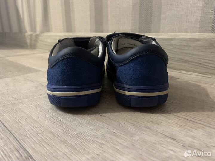 Кроссовки bartek