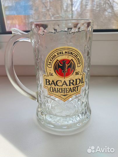 Коллекция пивных бокалов и кружек