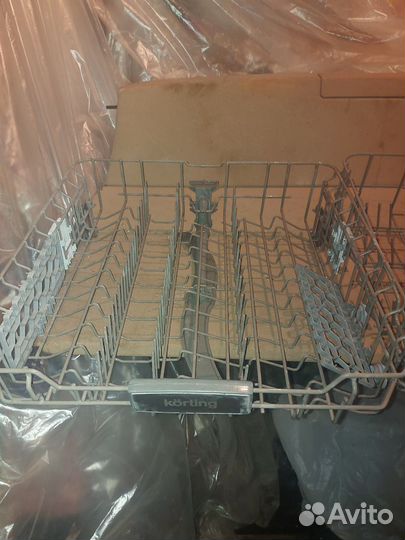 Верхняя корзина на посудомоечную машину кёртинг