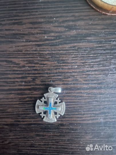 Серебряный крестик
