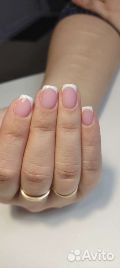 Маникюр педикюр