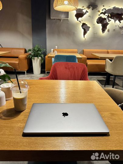 Apple MacBook Pro 16 2019 i7 16/512g