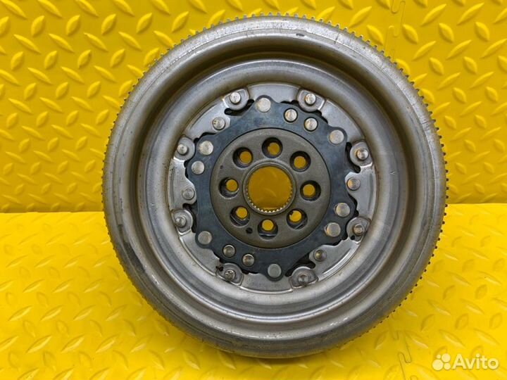 Маховик Skoda Octavia Scout легковой универсал