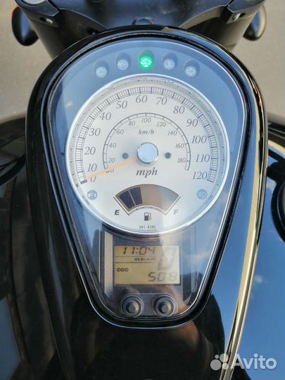Suzuki Boulevard C50