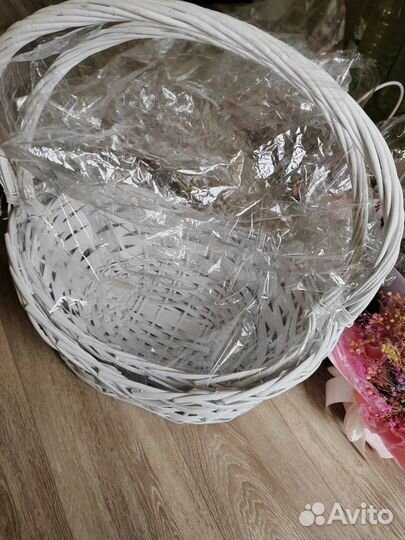 Корзина плетеная