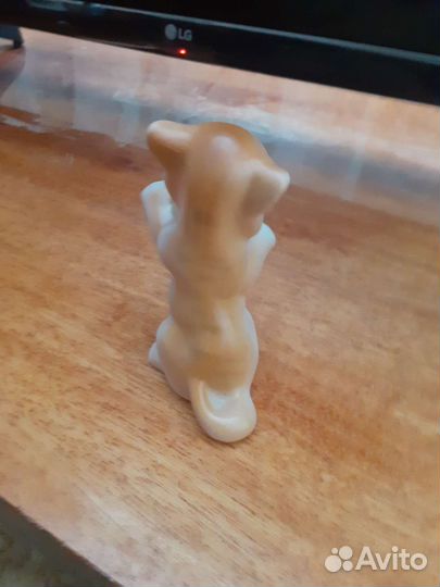 Фарфоровые статуэтки