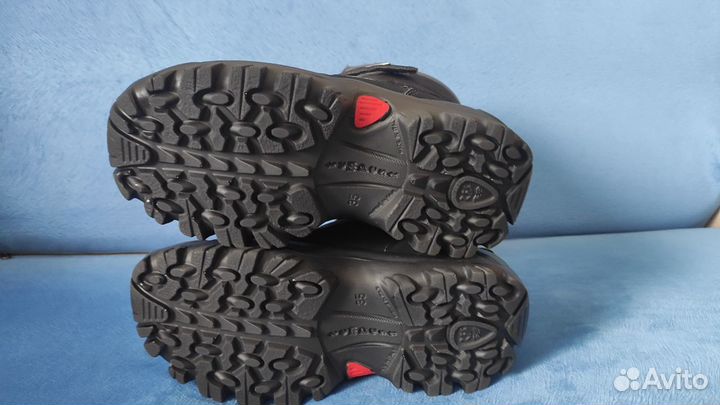 Зимние ботинки