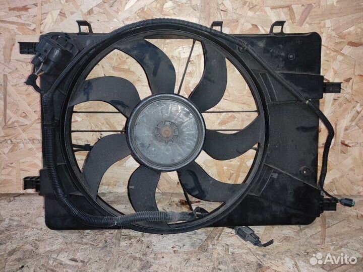 Вентилятор радиатора Chevrolet Cruze J300 1.6