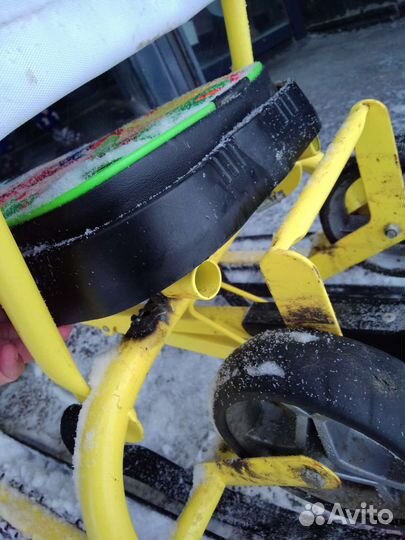 Детский снегокат с колесами