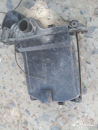 Корпус блока управления двигателем Nissan Sunny