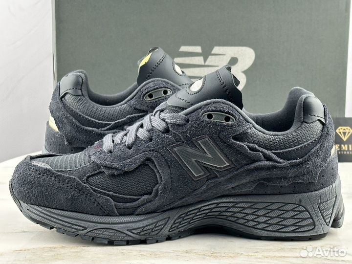 Кроссовки New Balance 2002R Phantom