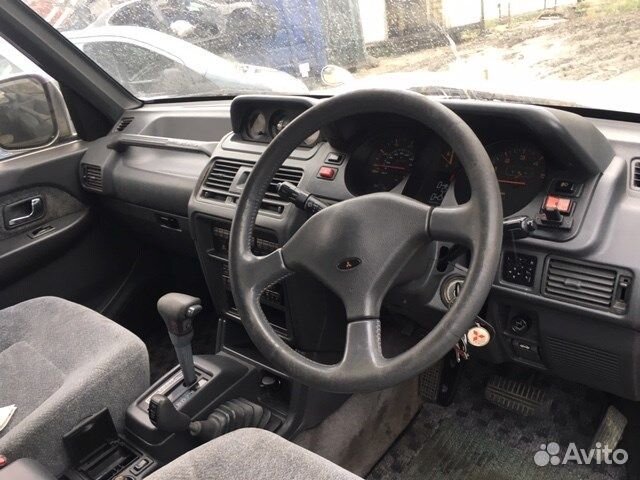 Разбор на запчасти Mitsubishi Pajero